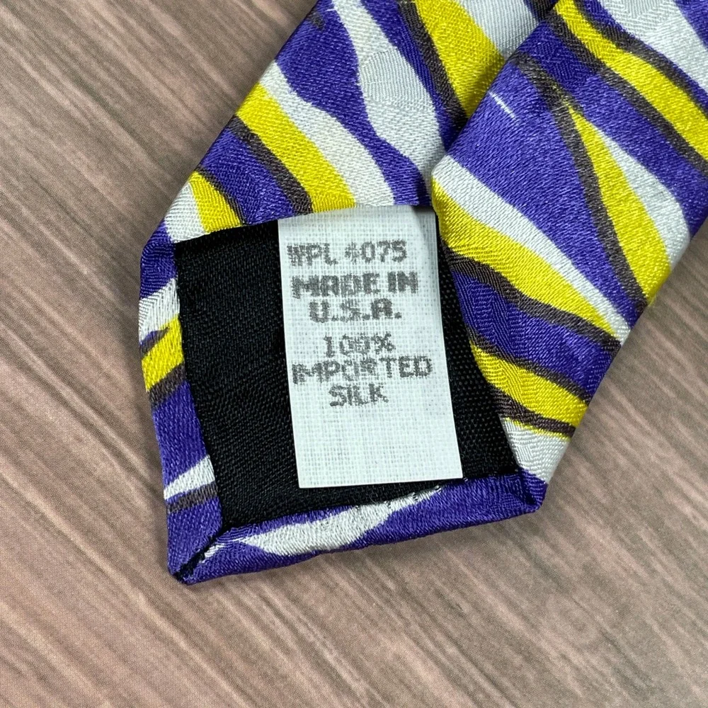 Vintage NFL Minnesota Vikings Necktie Tie Team Logo Football Purple Yellow